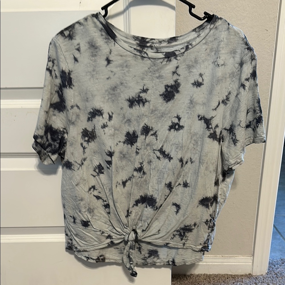 Tie-Dye Gray and Black Top